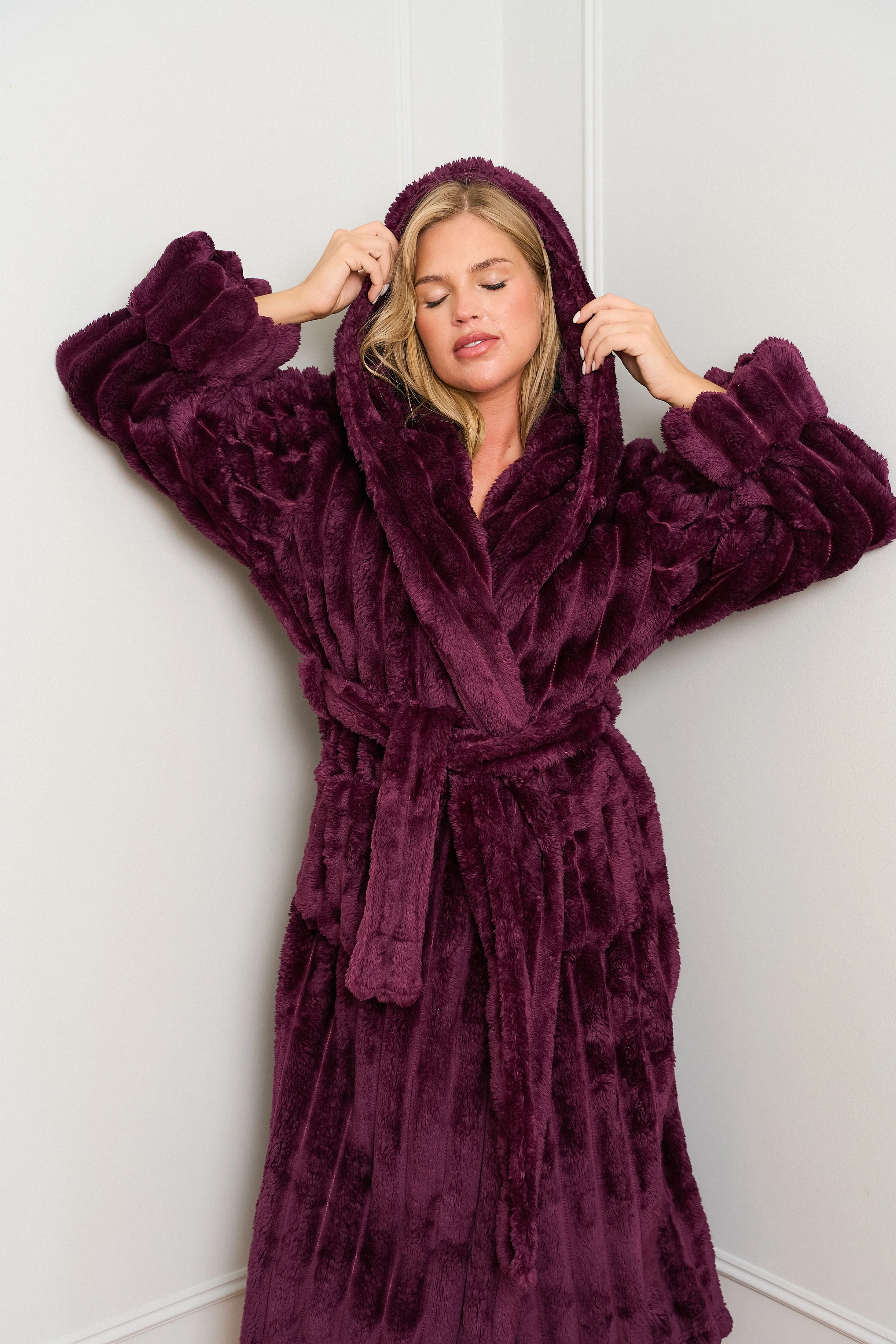 Burgundy Ribbed Dressing Gown - Image 7