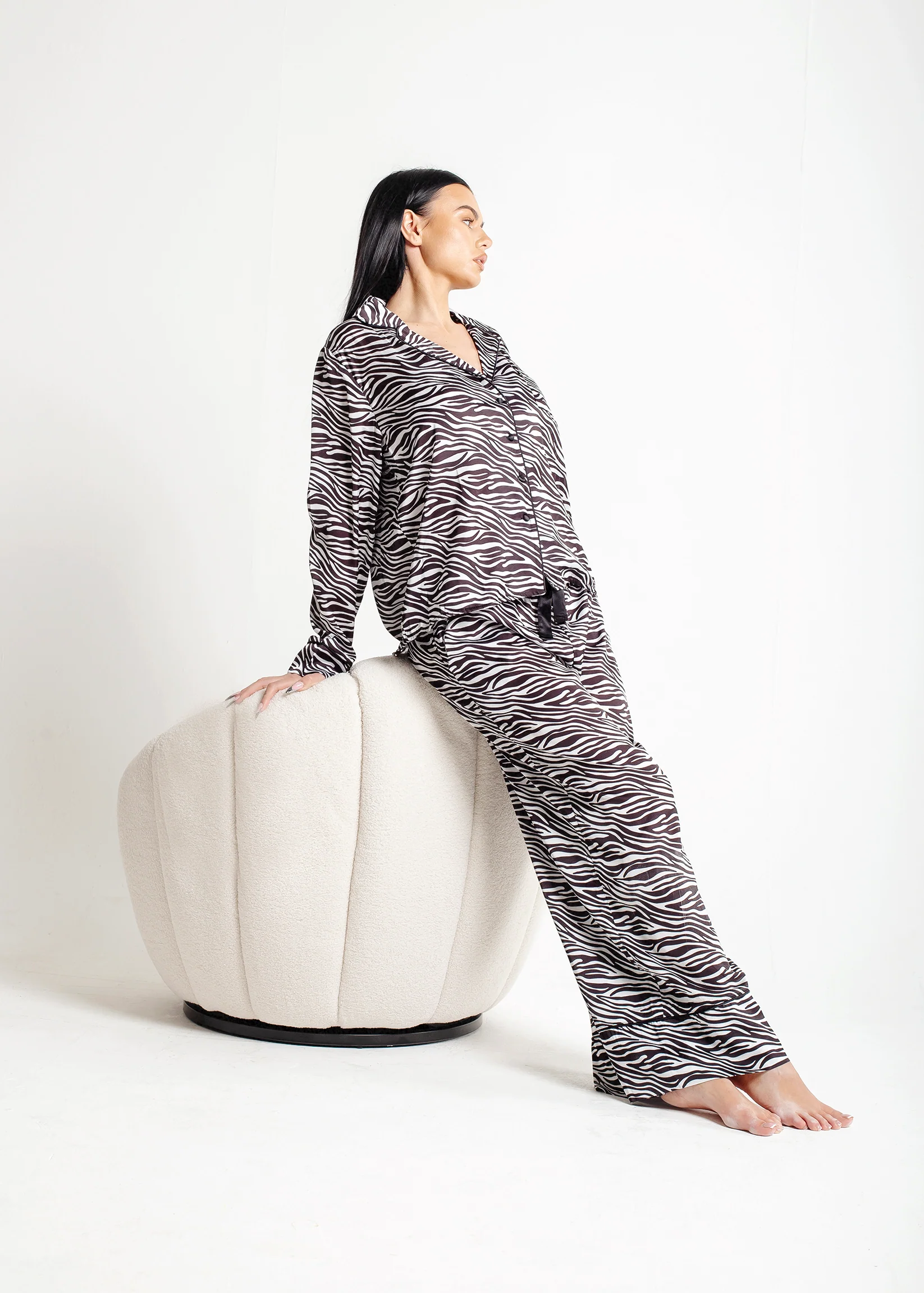 Monochrome Satin Pyjama Set - Image 5