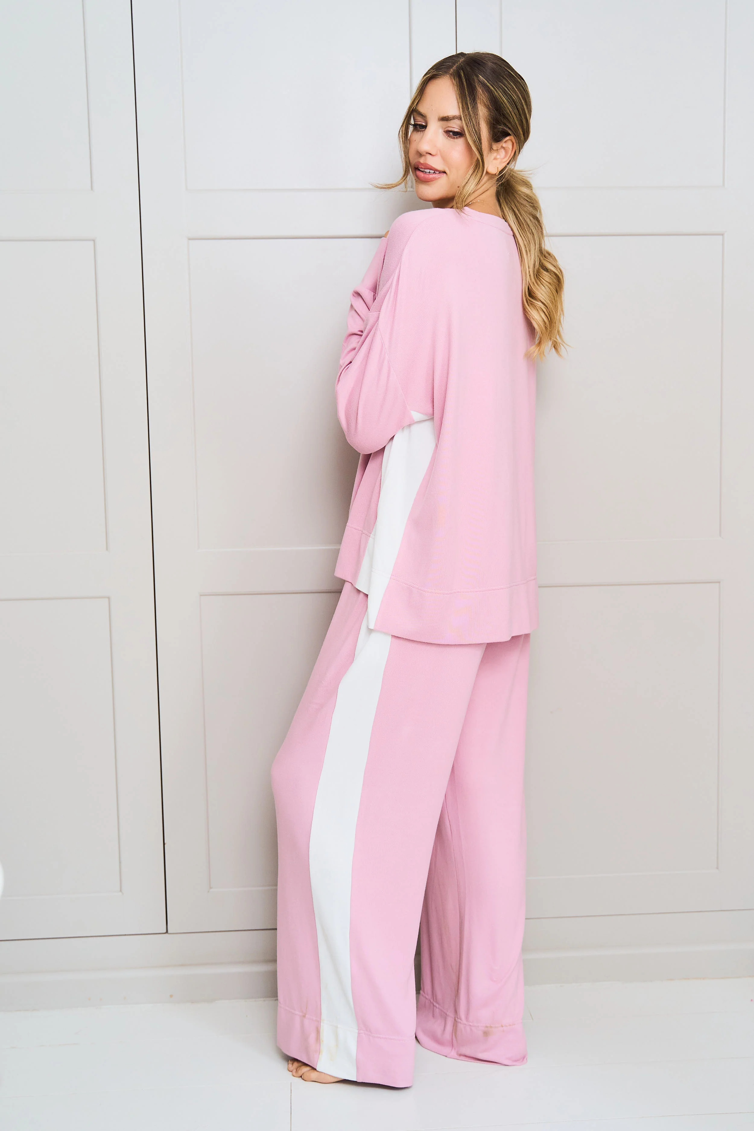 Stripe Snit Lounge Set - Image 5
